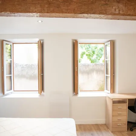 O Berge De La Cite Bed and Breakfast