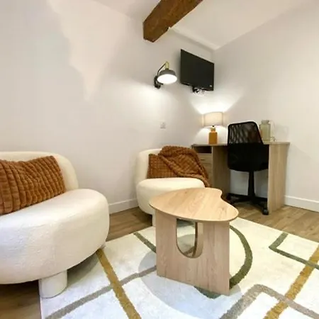 O Berge De La Cite 3* Καρκασόν